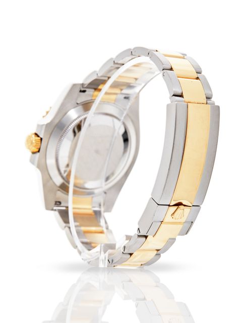 Rolex Submariner 116613 LN Image 4